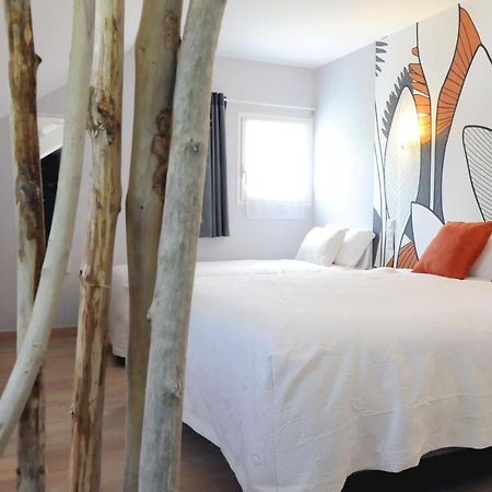 Logis Hotel L'Ayguelade Bielle Zewnętrze zdjęcie