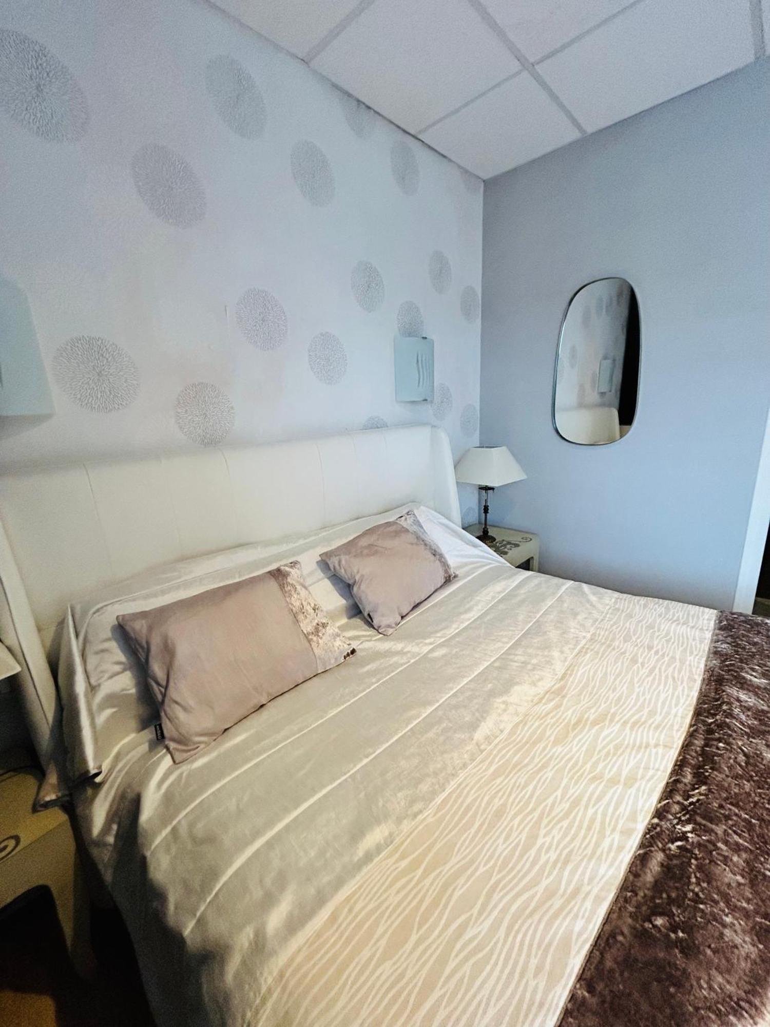 Logis Hotel L'Ayguelade Bielle Zewnętrze zdjęcie