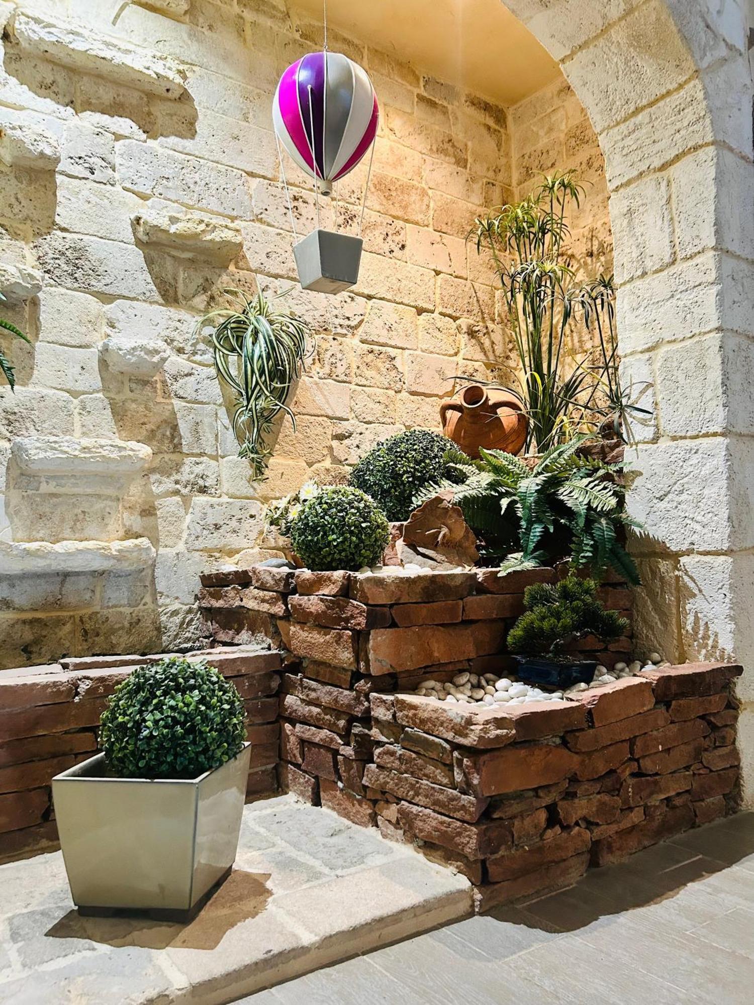Logis Hotel L'Ayguelade Bielle Zewnętrze zdjęcie